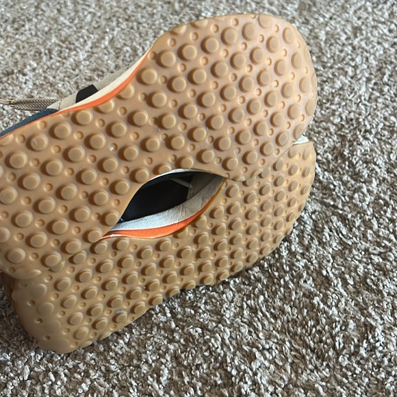 New Balance 327 (Size 1) - Picture 4 of 4